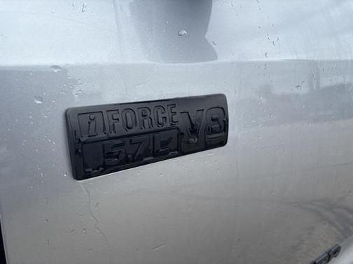 2014 Toyota Tundra SR5