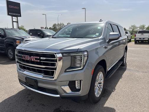 2023 GMC Yukon XL SLT