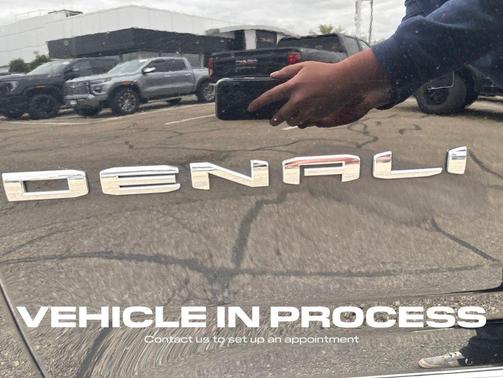 Onyx Black 2022 GMC Yukon XL Denali