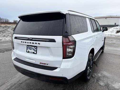 2024 Chevrolet Suburban RST