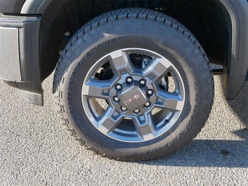 2026 GMC Sierra 3500 SLT