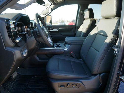 2026 GMC Sierra 3500 SLT