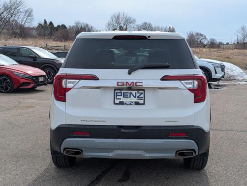 2023 GMC Acadia AWD SLT