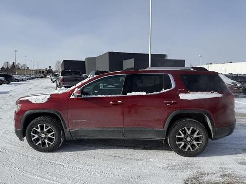 2023 GMC Acadia AWD SLT
