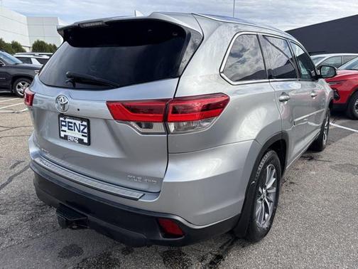 2018 Toyota Highlander 
