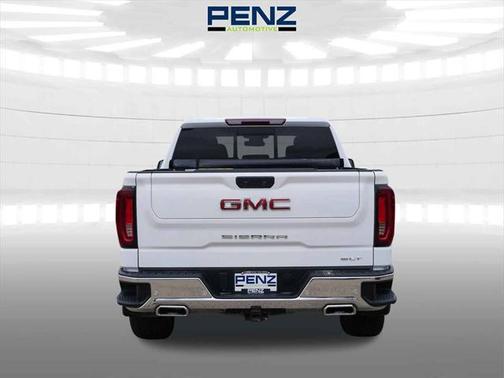 2022 GMC Sierra 1500 SLT