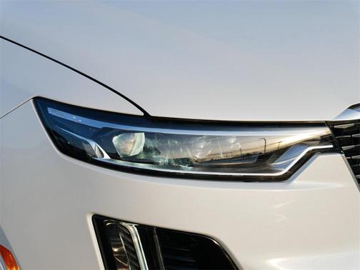 2022 Cadillac XT6 Premium Luxury AWD