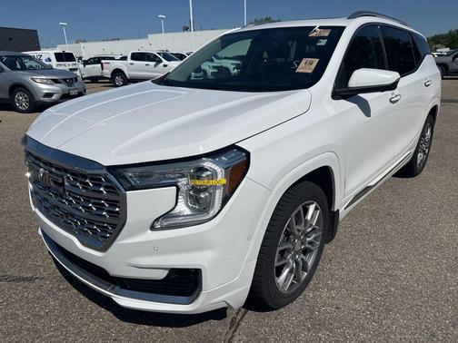 White Frost Tricoat 2022 GMC Terrain Denali
