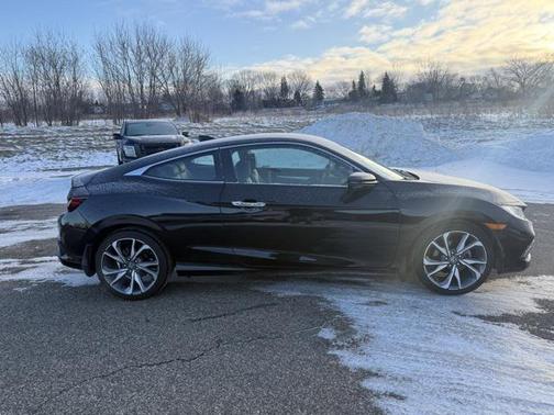 2019 Honda Civic Touring