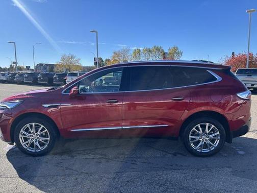 2023 Buick Enclave Essence AWD
