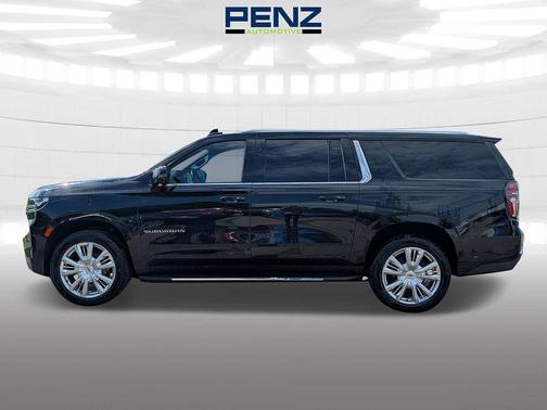 Black 2022 Chevrolet Suburban LT