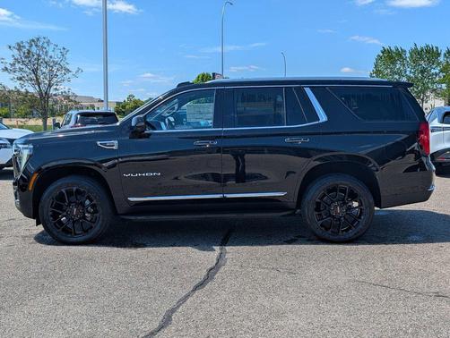 Onyx Black 2026 GMC Yukon 4WD Elevation