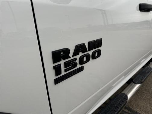 2021 RAM 1500 Classic Warlock Quad Cab 4x4 6'4' Box