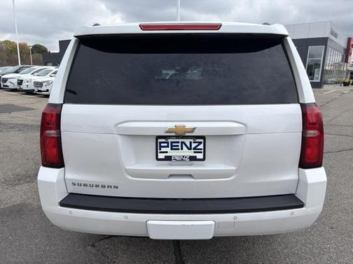 2018 Chevrolet Suburban LT