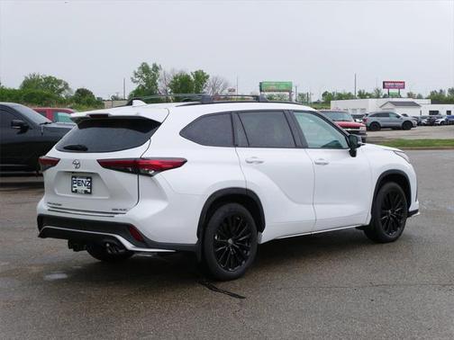 2023 Toyota Highlander XSE