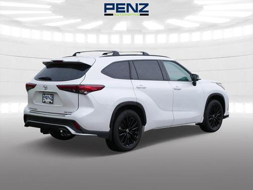 2023 Toyota Highlander XSE