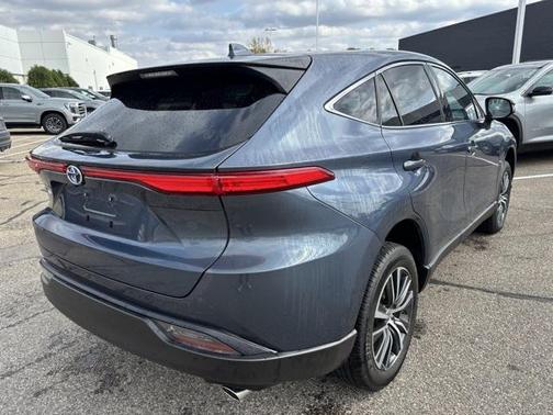 2024 Toyota Venza LE