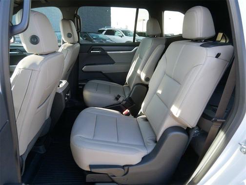 2026 GMC Acadia Elevation AWD