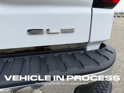 Summit White 2023 GMC Sierra 1500 SLE