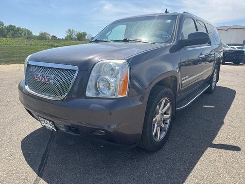 Storm Gray Metallic 2010 GMC Yukon XL Denali