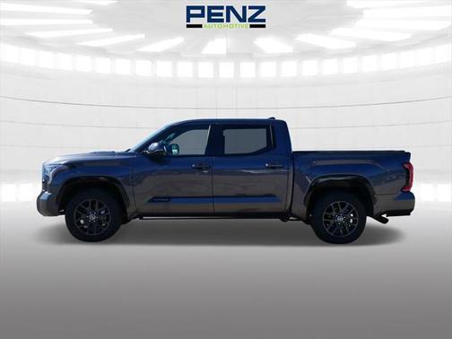 2023 Toyota Tundra Hybrid Platinum