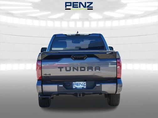 2023 Toyota Tundra Hybrid Platinum