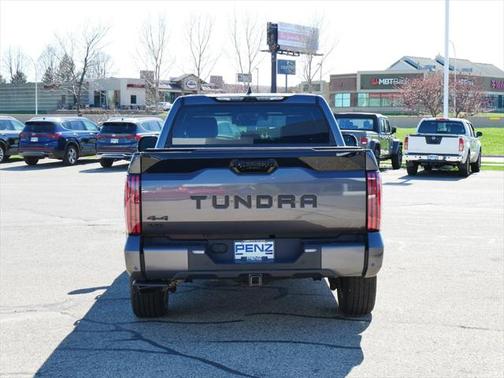 2023 Toyota Tundra Hybrid Platinum
