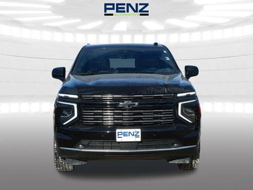 2025 Chevrolet Suburban 4WD High Country