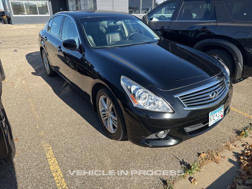 2011 INFINITI G37x Base