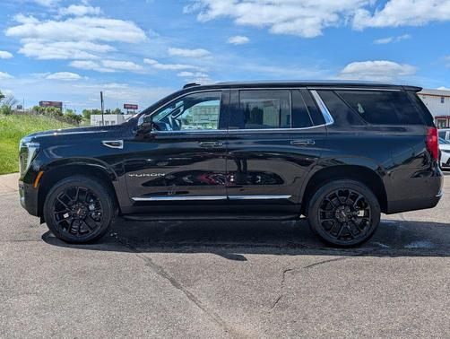 Onyx Black 2026 GMC Yukon 4WD Elevation