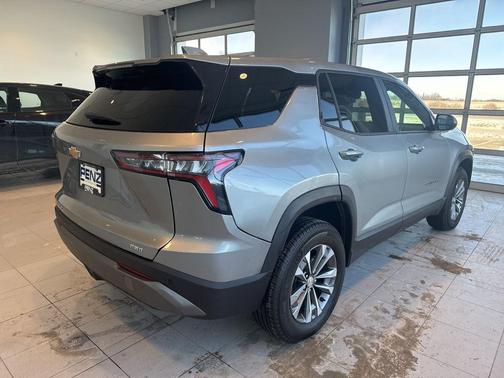 Sterling Gray Metallic 2025 Chevrolet Equinox 1LT