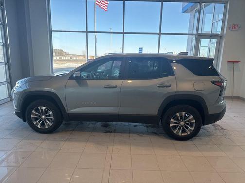 Sterling Gray Metallic 2025 Chevrolet Equinox 1LT