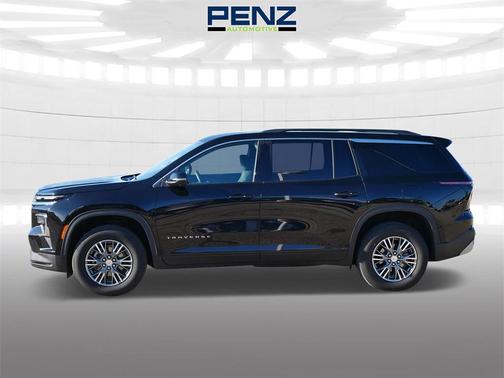 2024 Chevrolet Traverse LT