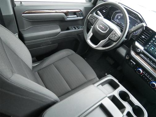 2024 GMC Sierra 1500 SLE