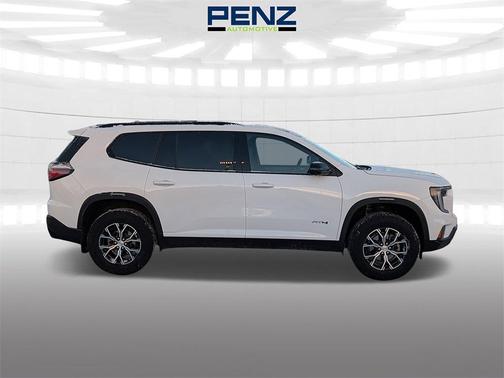2024 GMC Acadia AWD AT4