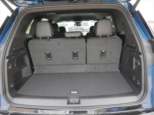 2025 GMC Acadia AWD AT4