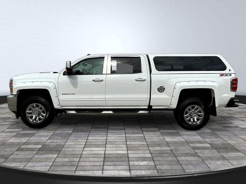 Summit White 2019 Chevrolet Silverado 2500 LT