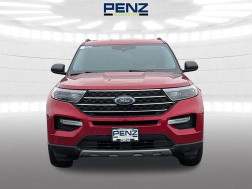 Rapid Red Metallic Tinted Clearcoat 2020 Ford Explorer XLT