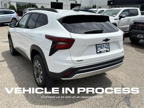 2025 Chevrolet Trax LT