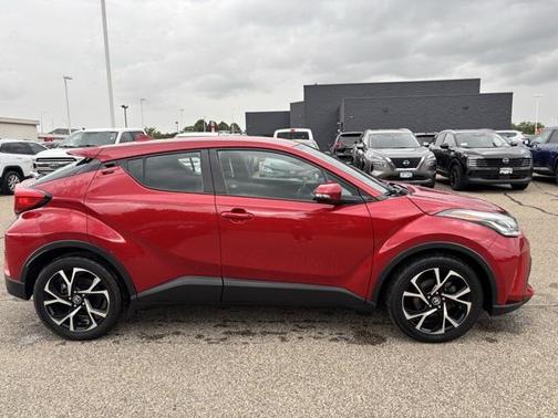 2021 Toyota C-HR XLE