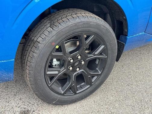 2026 Ford Maverick Lobo Standard