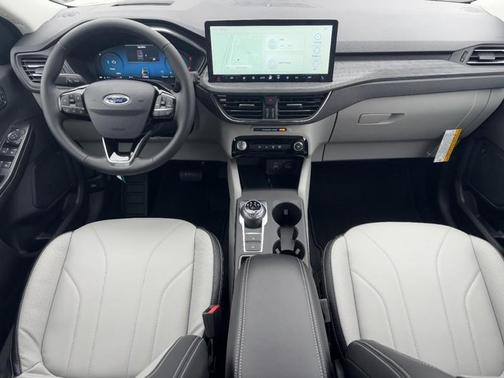 2026 Ford Escape Platinum AWD