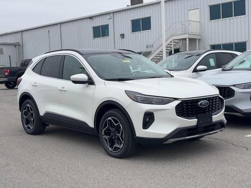 2026 Ford Escape Platinum AWD