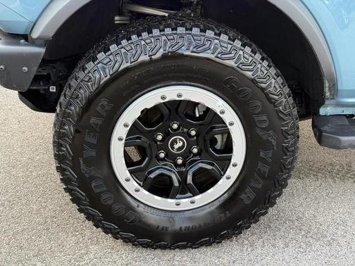 2023 Ford Bronco Base