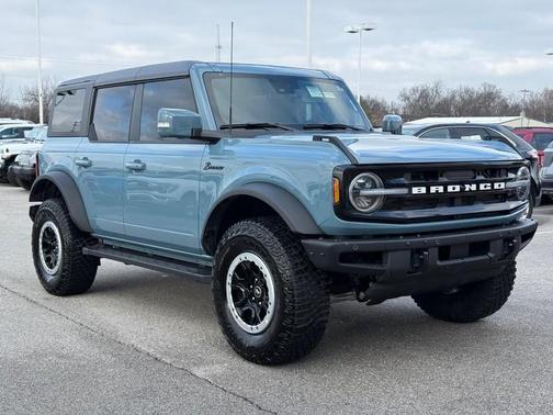2023 Ford Bronco Base