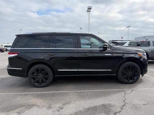 2022 Lincoln Navigator Reserve