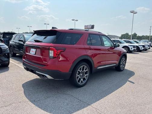 2025 Ford Explorer Platinum 4WD