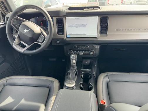 Desert Sand 2026 Ford Bronco Outer Banks