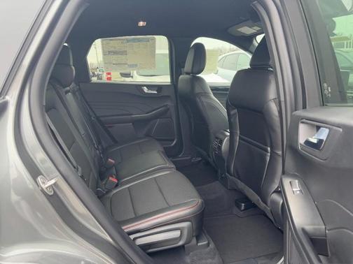 2026 Ford Escape ST-Line AWD