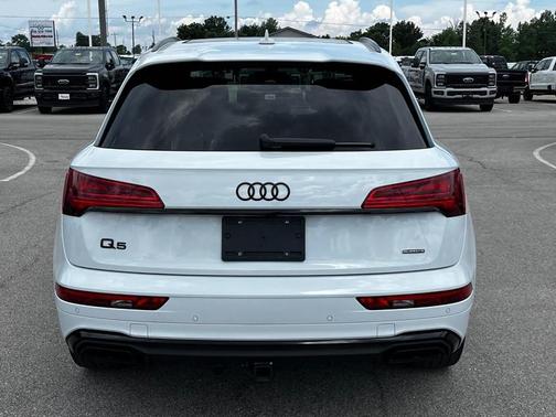 2022 Audi Q5 45 S line Premium Plus